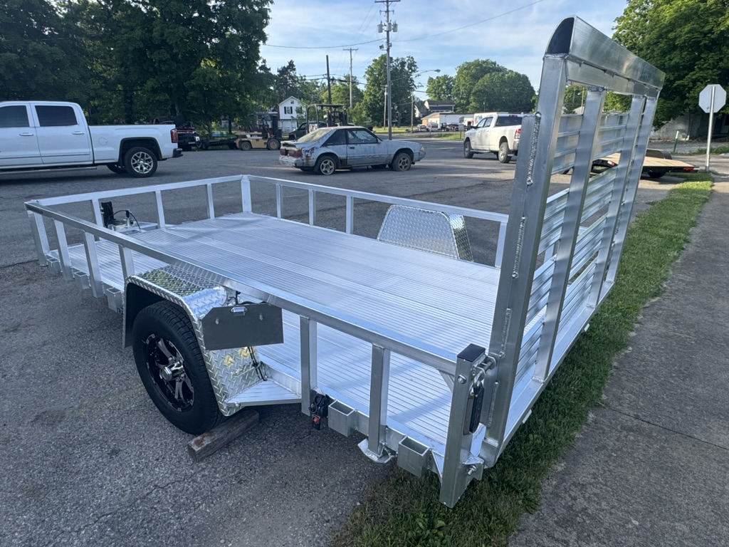 Aluminum trailer ... gate detail